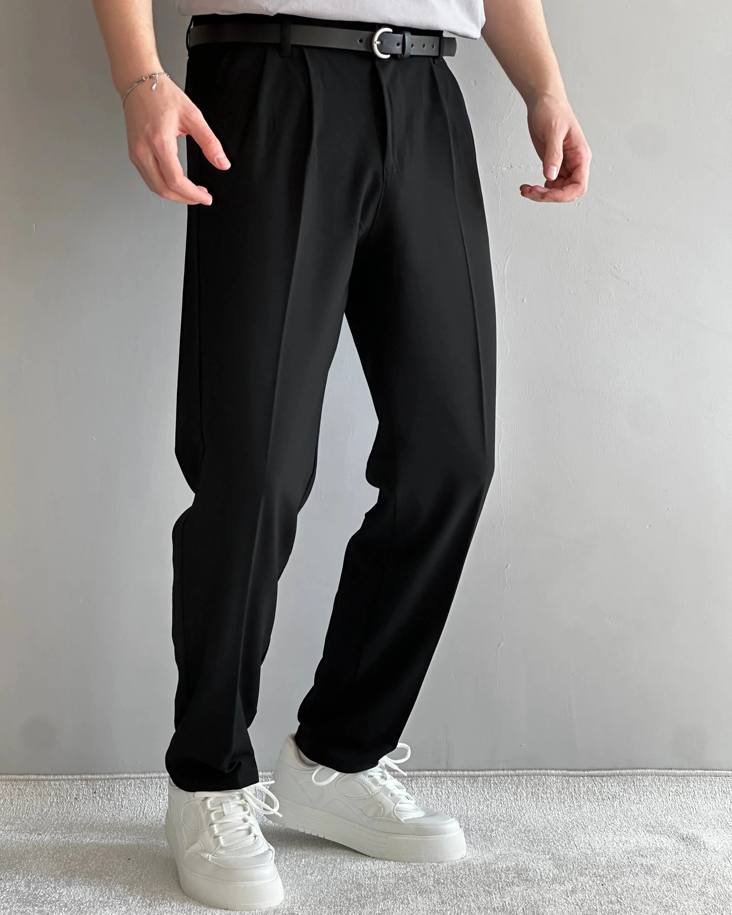 Baggy Kalıp Beli Lastikli Pileli Siyah Kumaş Pantolon